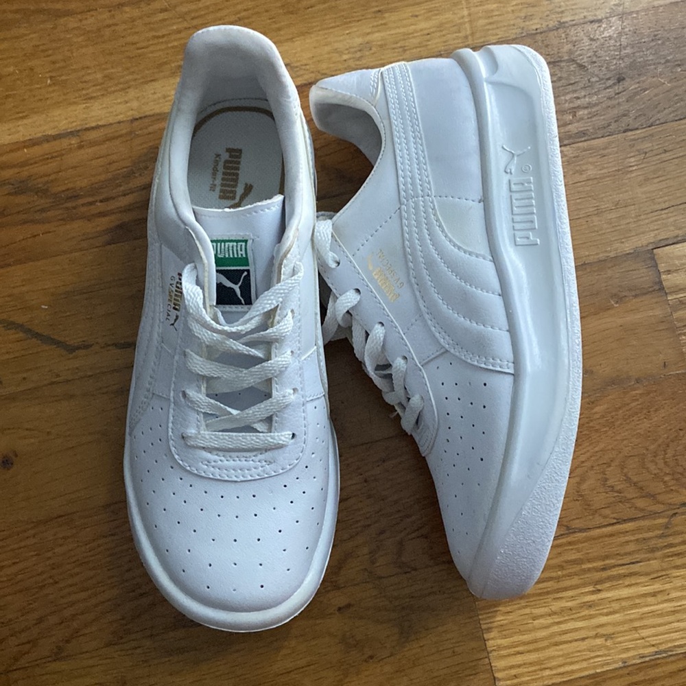Girls Puma